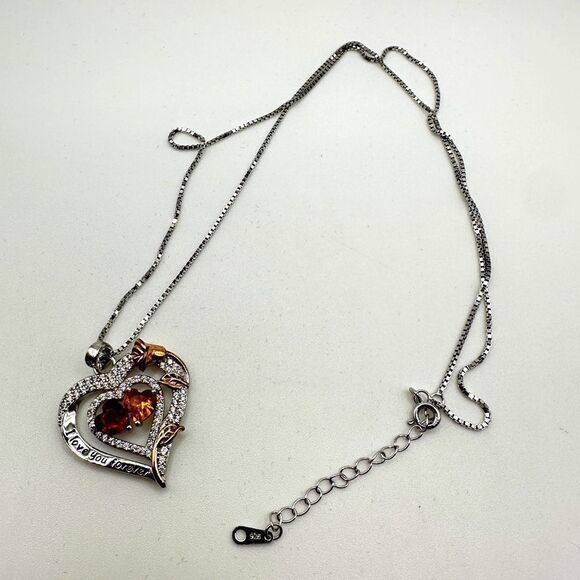 NIB Sterling silver, possibly gold plated, heart necklace with cz diamonds! - Picture 1 of 15